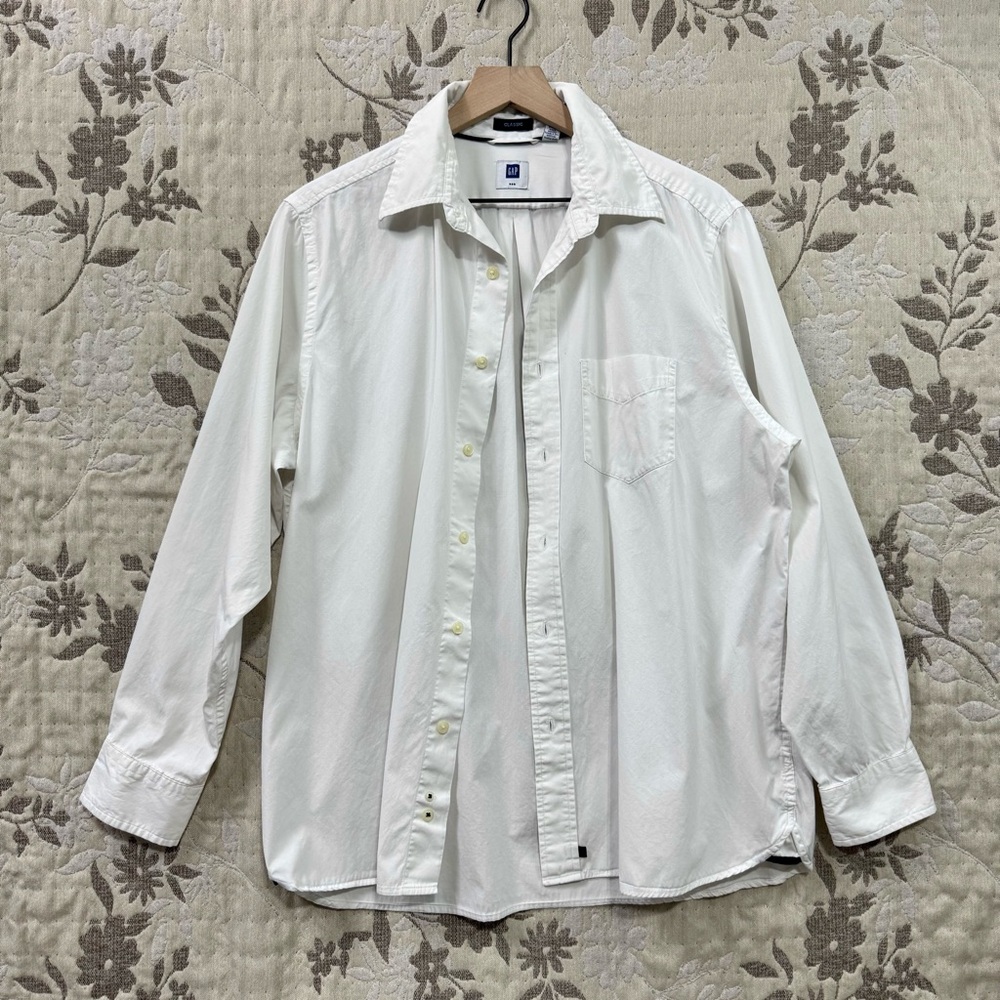 GAP Classic White Boyfriend Fit Button Up Shirt Women’s L (Unisex) - Picture 5 of 11